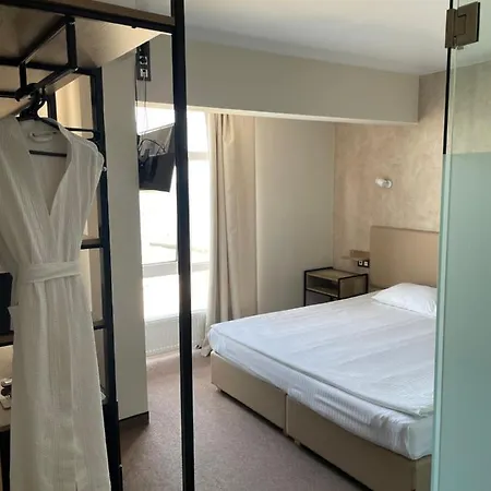 מלון Boutique Dacha Lanzheron אודסה